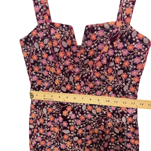Anthropologie RARE Jaz Embroidered Floral Velvet Mini Skirt Size 6‎ - Picture 5 of 7